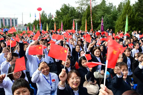 J9集团2021年“双庆日”现场