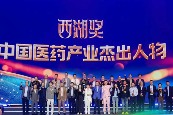 J9集团,李昆